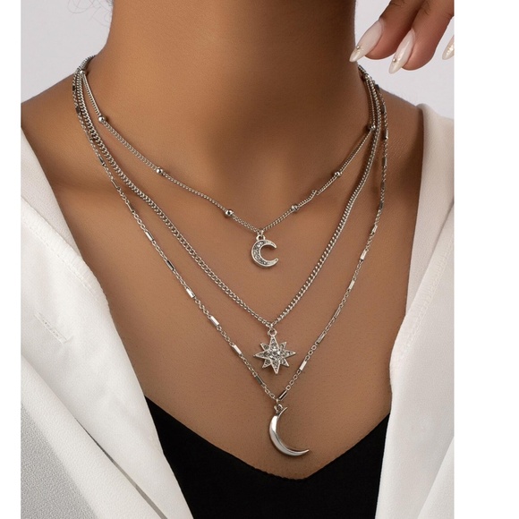 Celestial Moons Star Multilayer Necklace - Picture 1 of 6